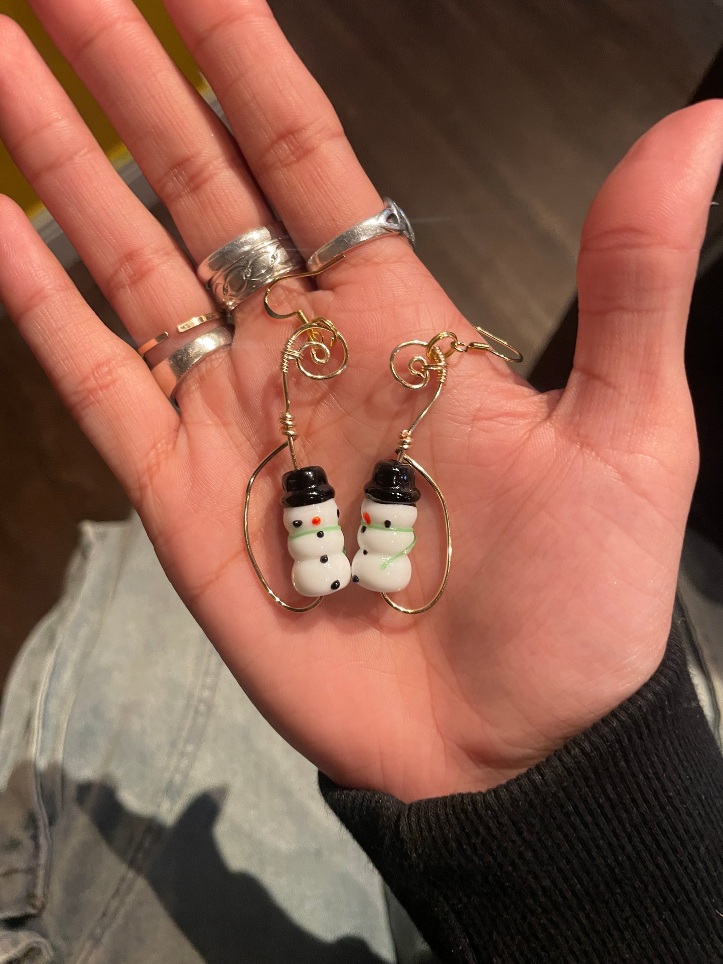 Gold ‘Drop it’ Snowman Earrings