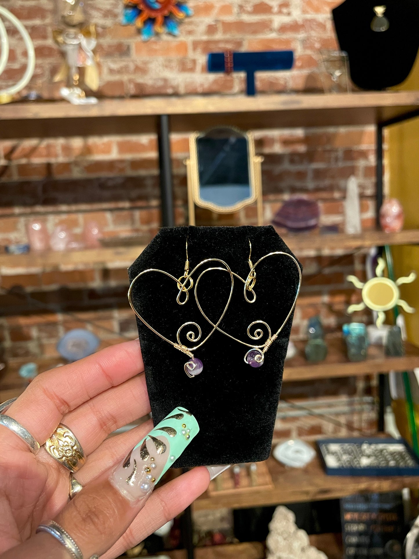 Gold Amethyst ‘Corazòn’ Earrings