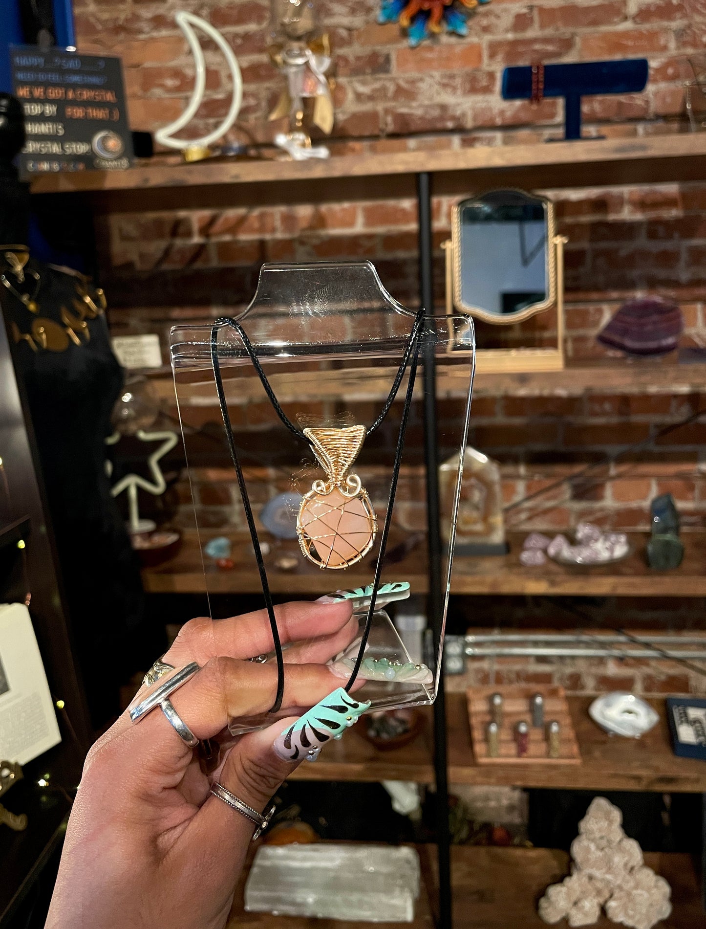 Gold Carnelian ‘Clarity’ Pendant