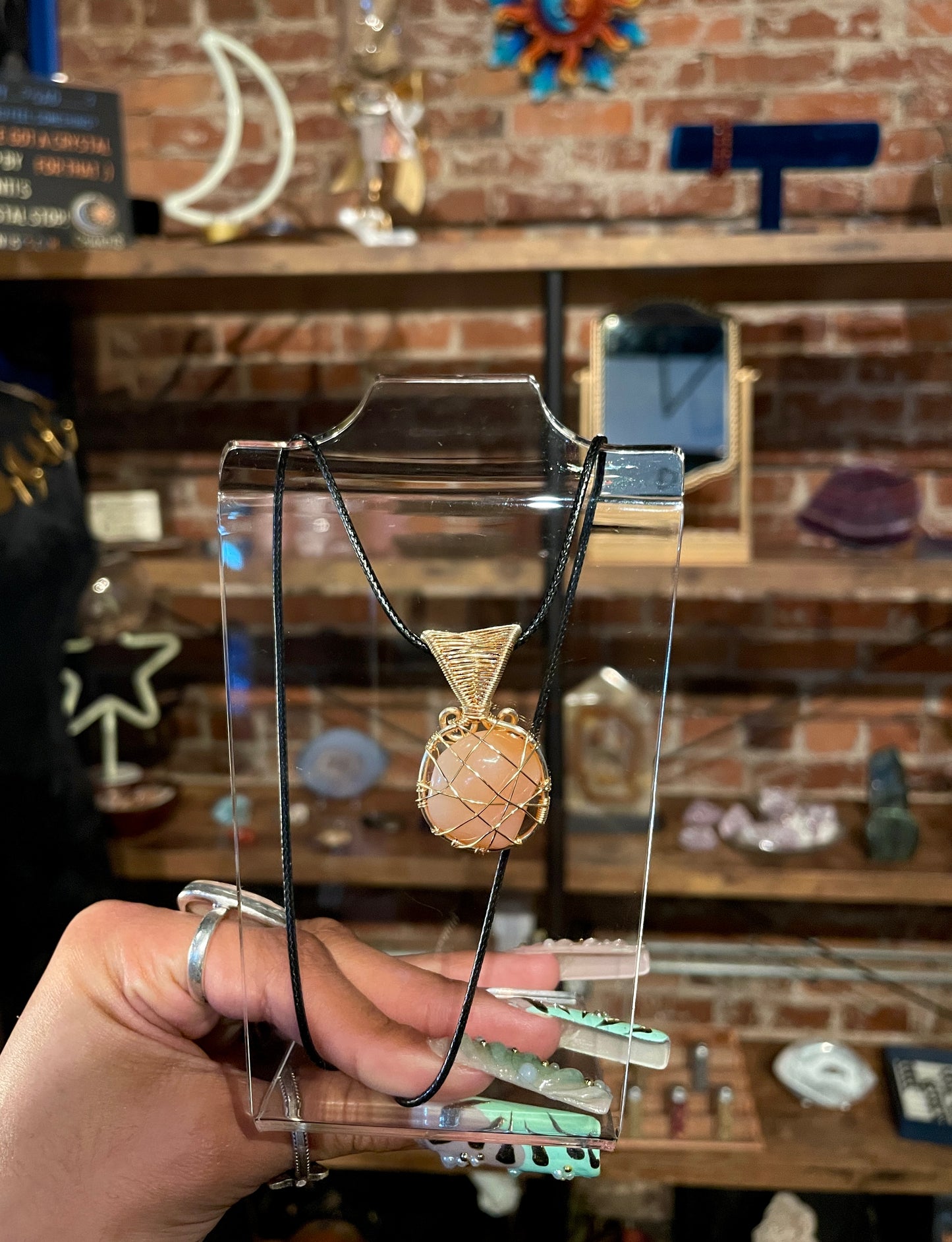 Gold Carnelian ‘Clarity’ Pendant