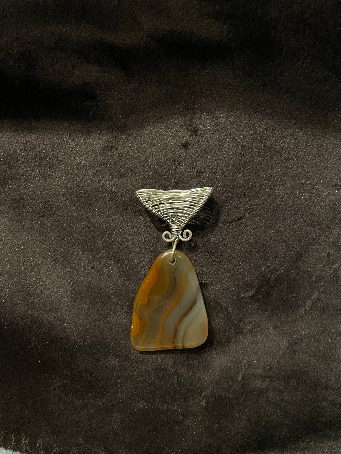 Silver Agate ‘Just Hangin’ Here’ Pendant