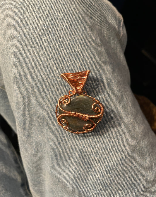 Copper & Labradorite ‘Mariposa’ Pendant